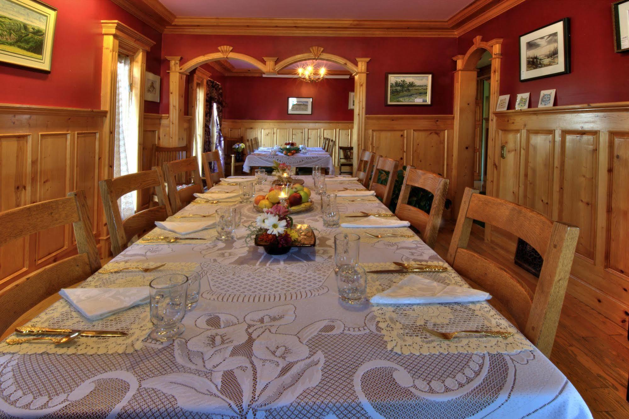 Heartwood Inn Drumheller Bagian luar foto